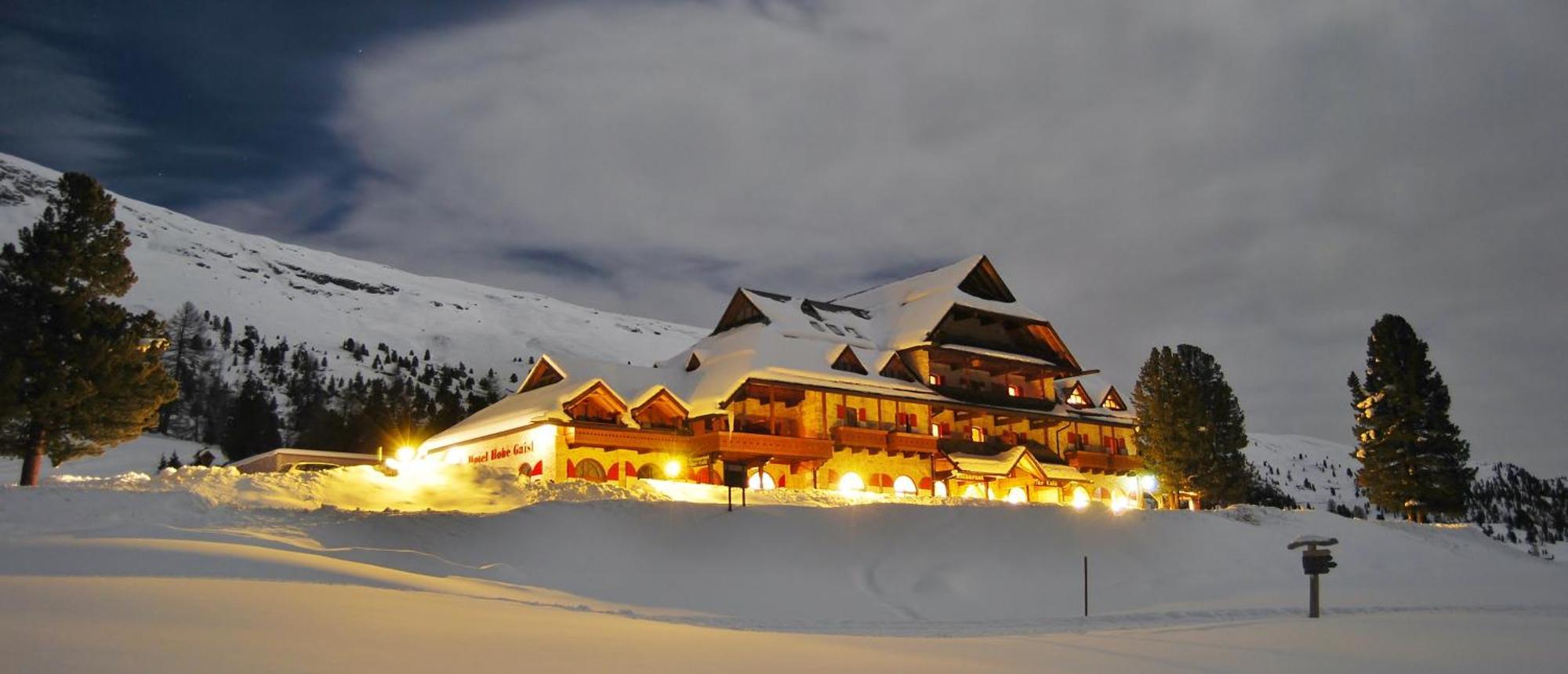 Hotel Hohe Gaisl Braies  Esterno foto